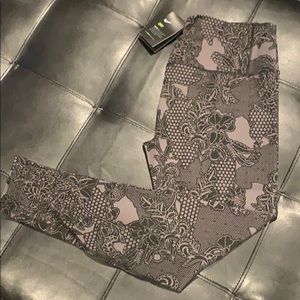 Nike Women’s Training Leggings Size XL